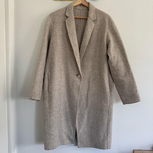 Uniqlo Women's Cacoon Coat - Picture 2 of 10